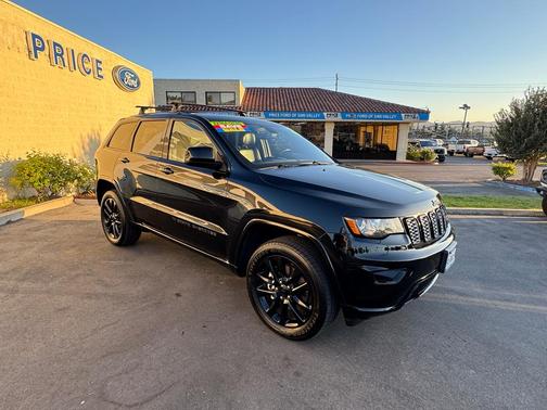2022 Jeep Grand Cherokee WK Laredo