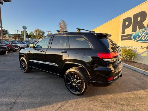 2022 Jeep Grand Cherokee WK Laredo