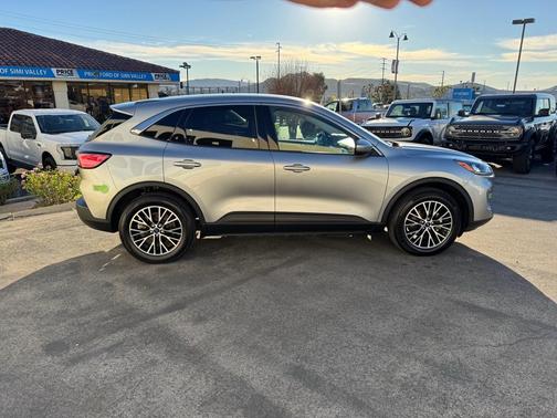 2022 Ford Escape PHEV SEL
