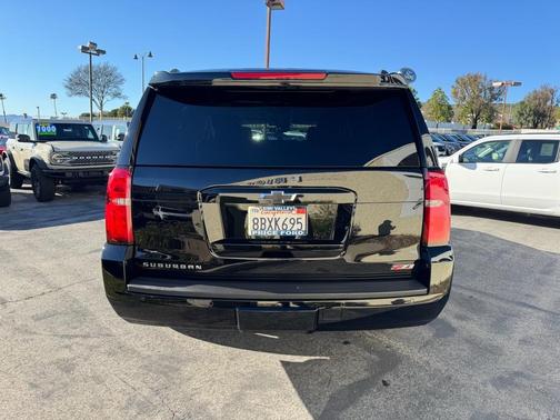 2017 Chevrolet Suburban LT