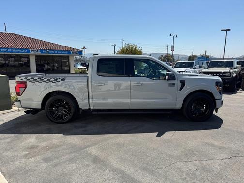 Avalanche 2026 Ford F-150 XLT