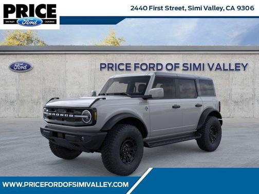 Avalanche Gray 2026 Ford Bronco Outer Banks