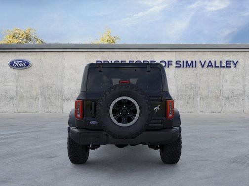 Shadow Black 2026 Ford Bronco Outer Banks