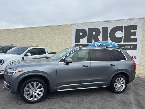 2018 Volvo XC90 T6 Momentum