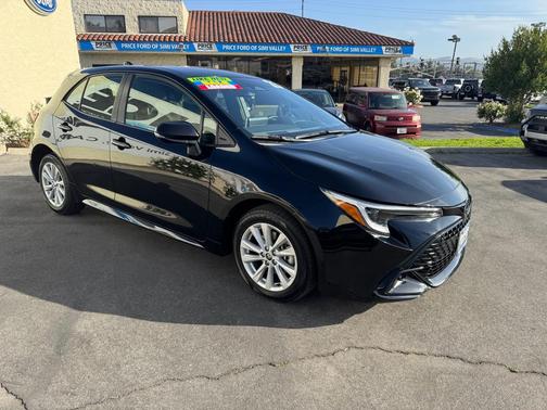 2023 Toyota Corolla Hatchback SE