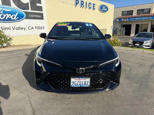 2023 Toyota Corolla Hatchback SE