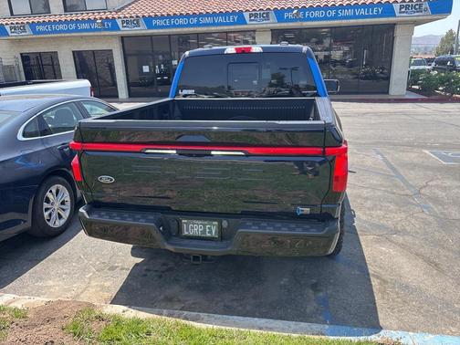 2023 Ford F-150 Lightning LARIAT