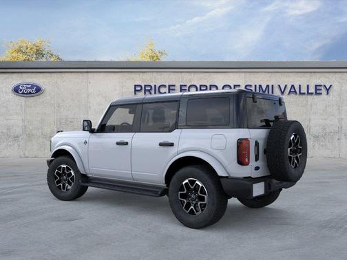 Oxford White 2026 Ford Bronco Outer Banks