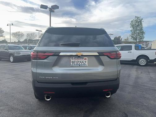 2023 Chevrolet Traverse LS