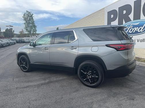 2023 Chevrolet Traverse LS