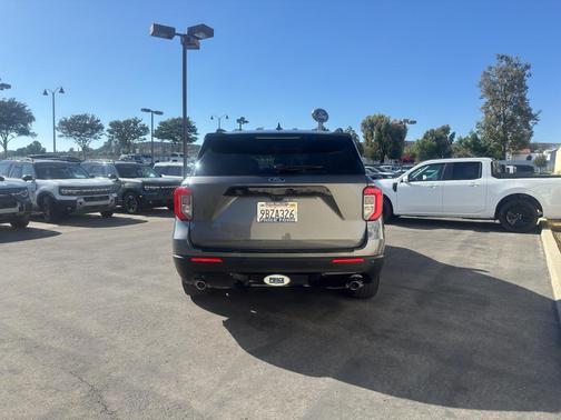 2022 Ford Explorer ST-Line