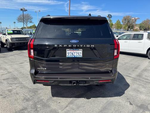 2025 Ford Expedition Active