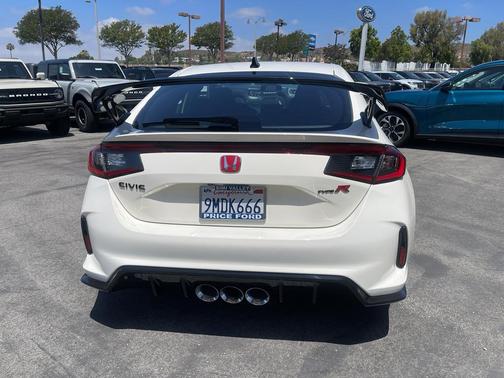 Championship White 2024 Honda Civic Type R Base
