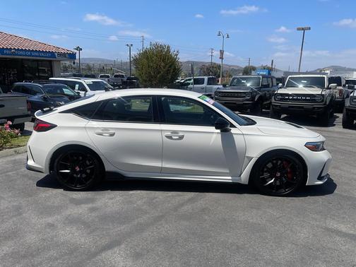 Championship White 2024 Honda Civic Type R Base
