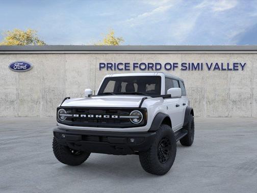Oxford White 2026 Ford Bronco Outer Banks
