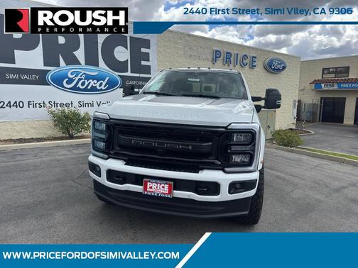 Oxford White 2026 Ford F-250 Lariat