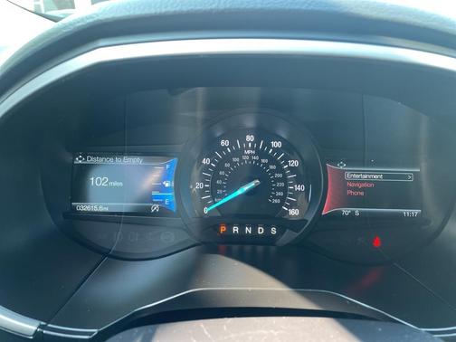 Photo 5 of 31 of 2019 Ford Edge SEL