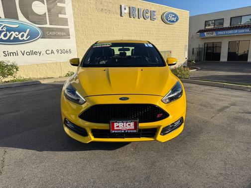 2018 Ford Focus ST Base