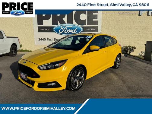 2018 Ford Focus ST Base