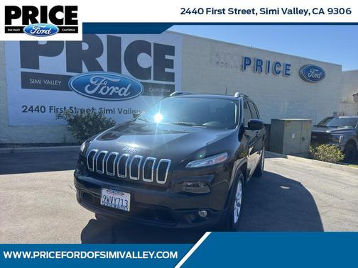 Diamond Black 2017 Jeep Cherokee Latitude