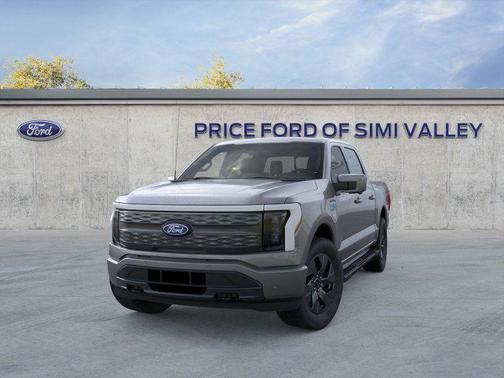 2025 Ford F-150 Lightning LARIAT