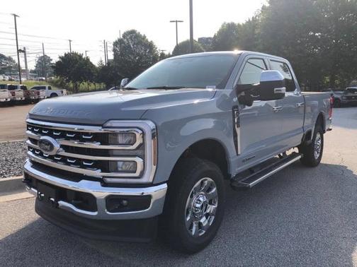 2025 Ford F-350 Lariat Super Duty