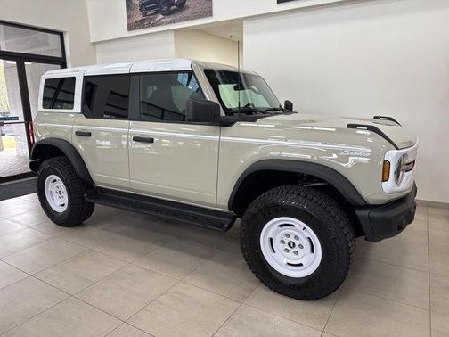 Desert Sand 2026 Ford Bronco Heritage Edition