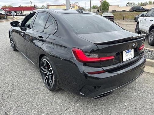 Black Sapphire Metallic 2021 BMW M340 i
