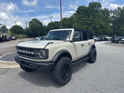 2025 Ford Bronco Base
