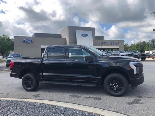 2025 Ford F-150 Lightning XLT