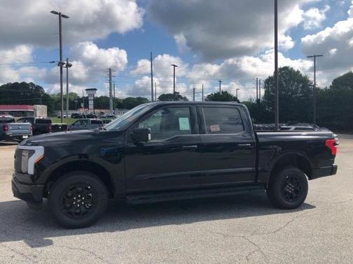 2025 Ford F-150 Lightning XLT