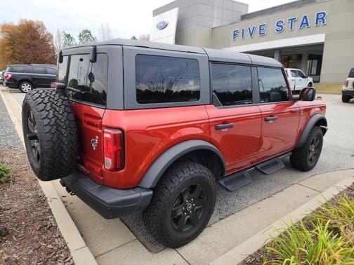 2024 Ford Bronco Black Diamond
