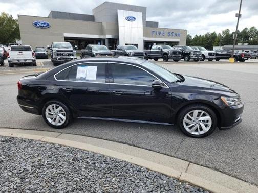 2018 Volkswagen Passat 2.0T SE