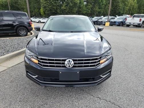 2018 Volkswagen Passat 2.0T SE