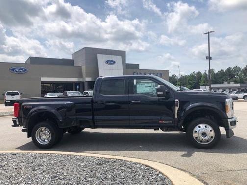 2025 Ford F-450 XLT