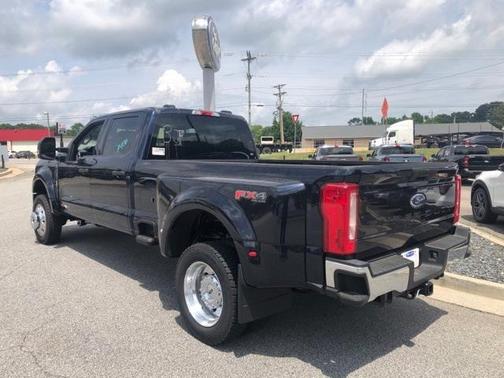 2025 Ford F-450 XLT