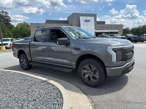 2025 Ford F-150 Lightning Flash