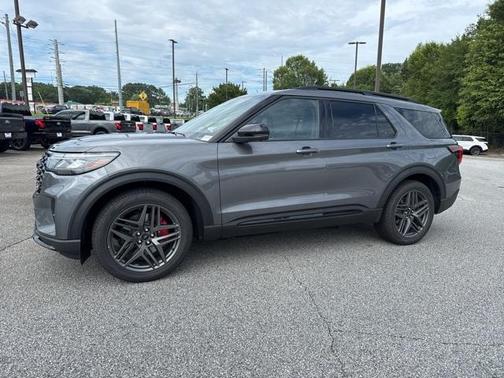 2025 Ford Explorer ST
