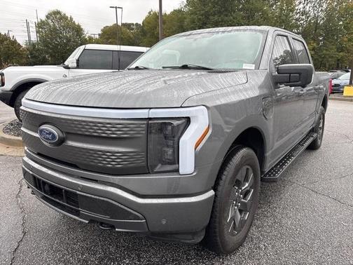 2023 Ford F-150 Lightning XLT