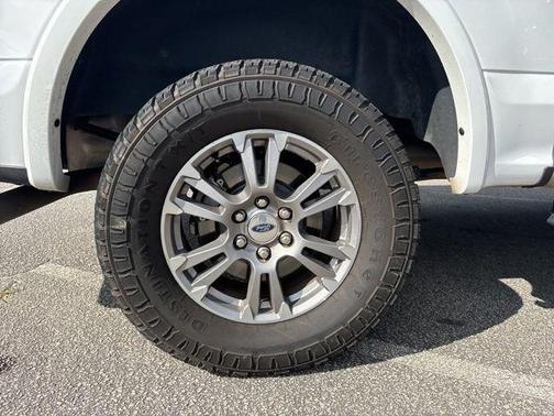 Oxford White 2020 Ford F-150 Lariat