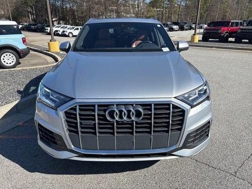 2022 Audi Q7 45 Premium