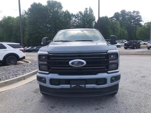 2025 Ford F-250 Platinum
