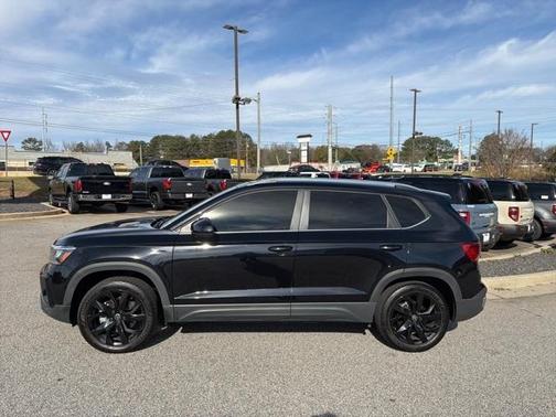 2024 Volkswagen Taos 1.5T SE