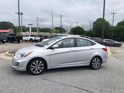 2017 Hyundai Accent Value Edition