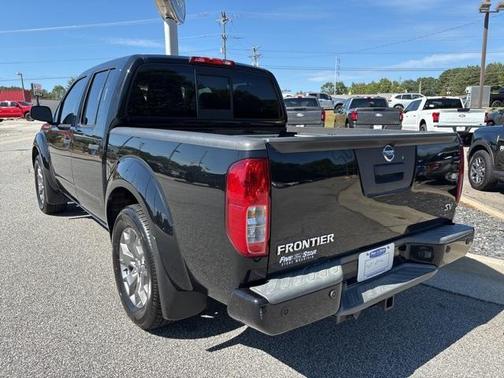 2021 Nissan Frontier SV