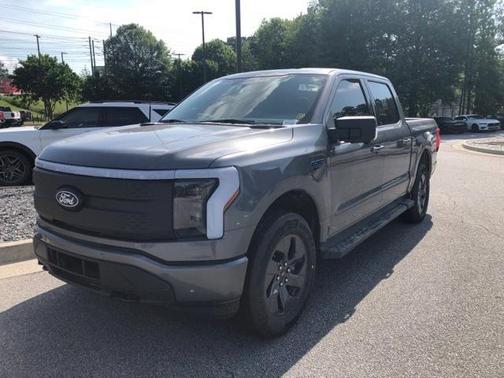 2025 Ford F-150 Lightning Flash
