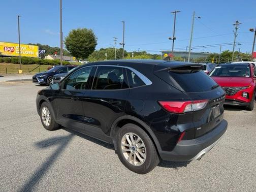 AGATE BLACK METALLIC 2020 Ford Escape SE