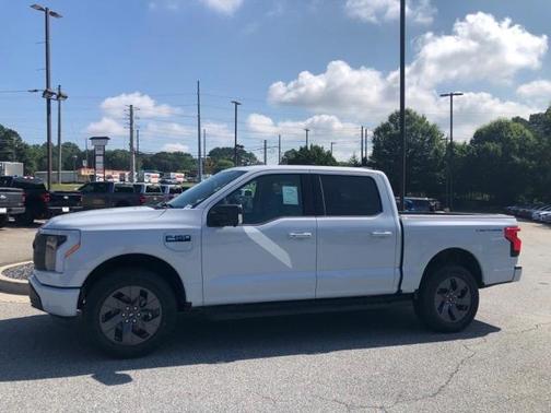 2025 Ford F-150 Lightning Flash