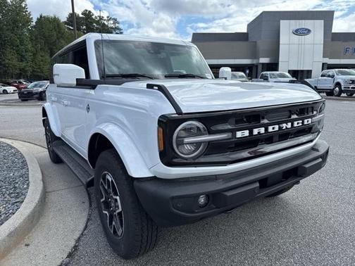 2025 Ford Bronco Outer Banks