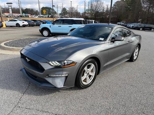 2022 Ford Mustang EcoBoost